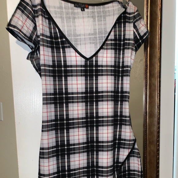 Guess dress - Picture 1 of 3